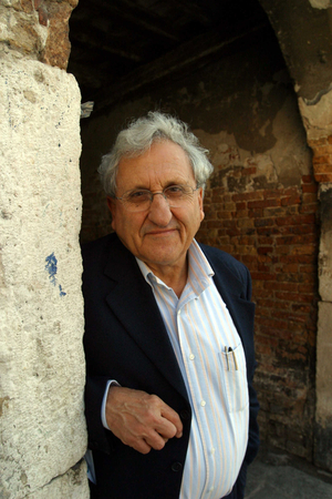 19/04/2005, Venise. Portrait de l'ecrivain israelien Abraham B. Yehoshua. Photo Toniolo ©AGF/Leemage