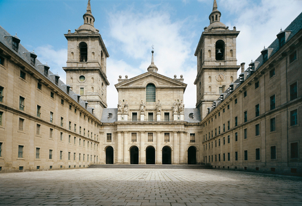 View of the courtyard of the Royal Palace of Saint Lawrence of the Escorial or Escorial, Madrid, Spain (photo)