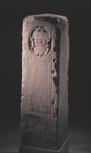 Stone Mile Marker with Penn Crest (stone)