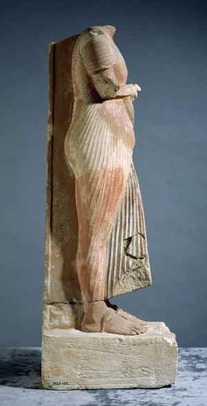 Statue of Akhenaten, view from side