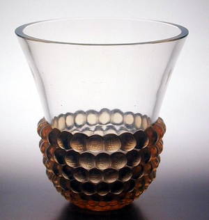 Grains Vase, 1930 (opalescent glass)