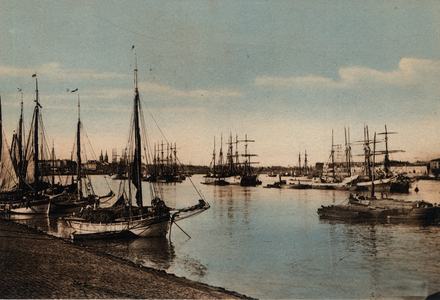 Port of Bordeaux (Gironde, Aquitaine).
