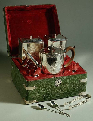 George III tea set in leather case, 1760-1820 (silver)