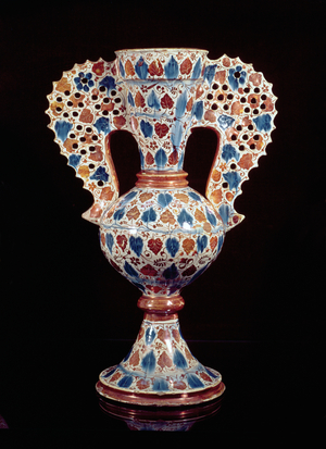 Tin-glazed vase with lustre decoration, Hispano-Moresque, Valencia, 3rd quarter of 15th century (earthenware)