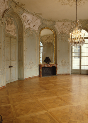 The Oval Salon, designed by Germain Boffrand (1667-1754), completed in the late 1730s (photo)