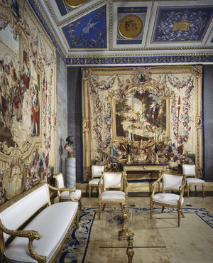 The 'Salotto di Rappresentanza' (Dining Hall of the Representatives) decorated in the 17th century (photo)