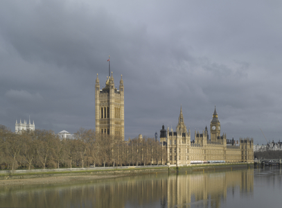 Morning view of the Palace of Westminster from Lambeth Bridge (photo)