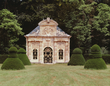 Nymphaeum of Chateau de Wideville, 1635 (photo)