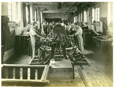 Winding room, Hughes' factory No. 2, 1923 (b/w photo)