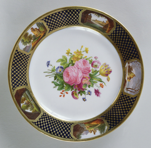 Plate decorated with flowers and five landscapes, manufactured in Paris (porcelain)