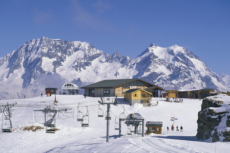 col de la loze ski runs, courchevel, france
