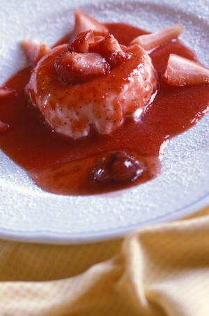 Ricotta mousse and strawberry pulp, “” Da Maria”” Restaurant, Giglio Castello, Isola Del Giglio, Toscana, Tuscany, Italy