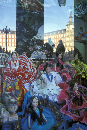 reflections in plaza mayor, madrid, spain
