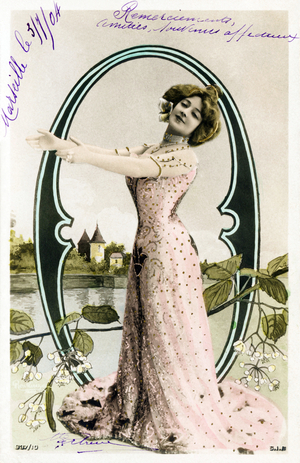 O b : Agustina Otero Iglesias, alias Caroline Otero called La Belle Otero, singer, cabaret dancer and important courtisane from la Belle Epoque - Alphabet in postcard, 1904 (postcard)