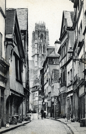 View of rue damiette a Rouen, Seine maritime Postcard around 1910