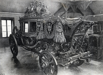 Carrosse du corre de Charles X (1757-1836) en 1825 preserved at the Musee des carriages in Versailles - Postcard late 19th-20th century