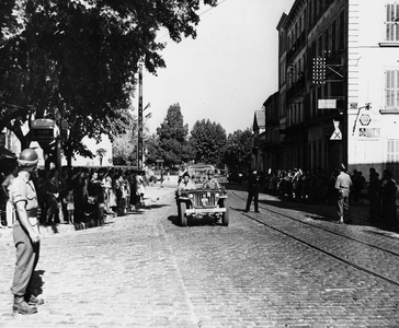 WWII:Hyeres (France) 20 August 1944: A detachment of the 1st DIA (Algerian Infantry Division) of the 1st French Armee arrives Place Clemenceau