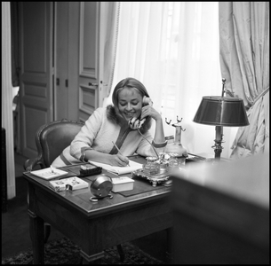 Jeanne Moreau at home, Paris, 1958 (b/w photo)