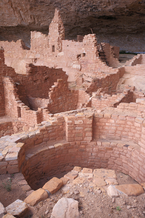 Long House a Mesa Verde - Kivas and Wrodyte Habitations of Ancient American Civilization Anasazi or Ancestral People Pueblo, 12th - 14th century - Cliff Dwelling, Mesa Verde National Park, Colorado, USA (USA), UNESCO Site