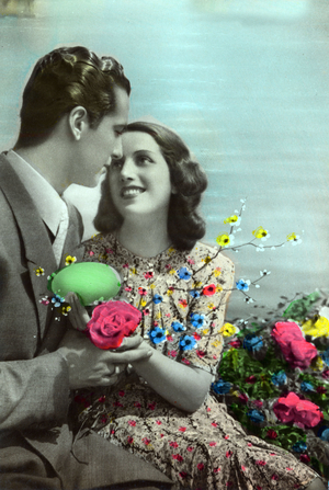 Two lovers in a tender attitude offer an easter egg and flowers. Postcard, Watercolor photograph, Italy, 1940 - 1945
