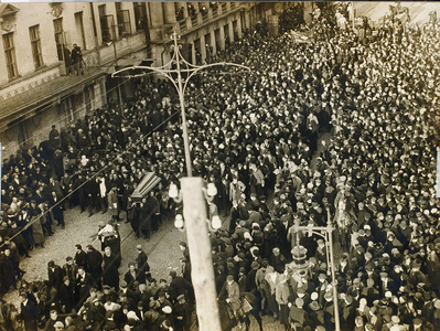 Funeral Procession Of The Poet Valery Yakovlevich Bryusov (1873-1924) In Moscow On 12 October, 1924 (photo)