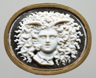 Head of Medusa, 1780s (coloured glass, gilded paper)