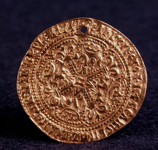 Russian currency part of the Tsar Ivan IVAN III (1440-1505) said Yvan the Great. Reverse with cross, 1471-90 (gold)