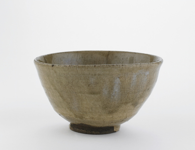 Tea bowl in Korean style, Saga prefecture, Momoyama period, late 16th-early 17th century (stoneware with wood-ash glaze)