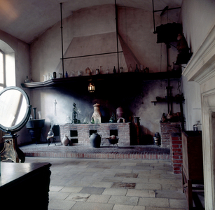 16th century alchemy laboratory rebuilt with authentic objects of the time. Deutsches Museum in Munich.