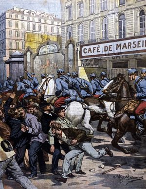 The workers' strikes in Marseille: the hussars in charge on the Canebière. Illustration by Beltrame. La Domenica del corriere. 1901.