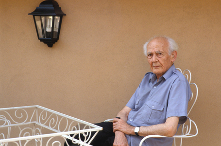 Portrait of Zygmunt Bauman Polish sociologist in English and Polish.