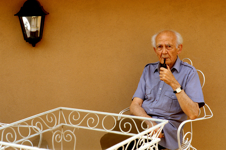 Portrait of Zygmunt Bauman Polish sociologist in English and Polish.