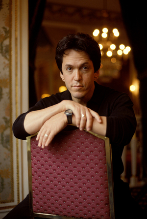 Portrait of writer Mitch Albom.