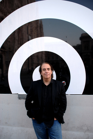 Portrait of writer Glenn Cooper in December 2009.