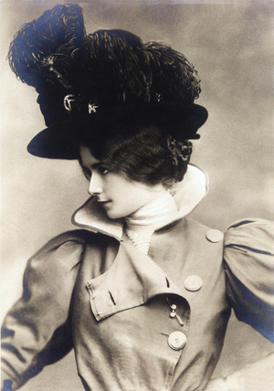 Belle epoque: portrait of the French dancer Cleo de Merode (1875-1966) Photograph Dupont around 1900
