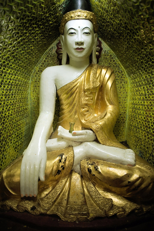 Buddha statue in Shwedagon pagoda (pagode) YANGON (Rangoon, Rangoun) Myanmar