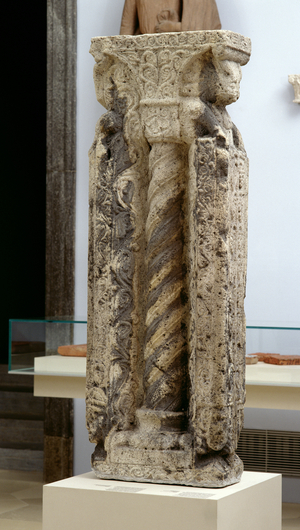 Column from the cloister of Pruefening Abbey, Regensburg, c.1150-60 (lime stone)