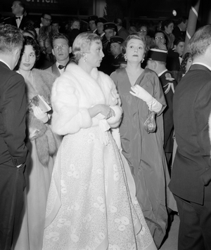 THE ACTRESS MICHELLE MORGAN WITH THE ACTRESS EDWIGE FOLIAGE - CANNES - 1954