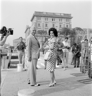 THE ACTRESS MARIA FIORE WTH THE ACTOR GINO CERVI IN VENICE - 1960