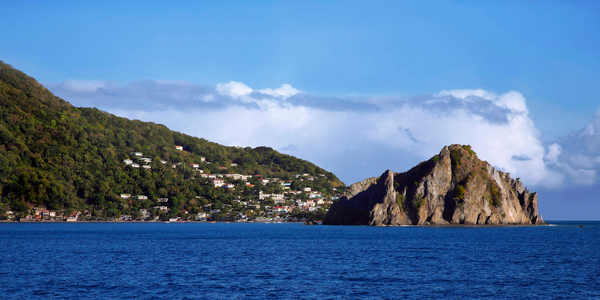 Pointe Cachacrou (Scotts Head) at the extreme south of the island, Soufriere marine reserve, West Indies, Caribbean, Dominica (photo)