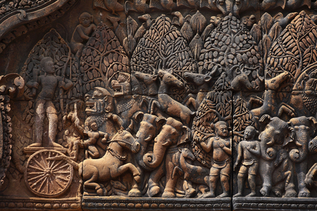 Bas relief, pediment, Banteay Srei Hindu temple, Angkor site, Cambodia (photo)