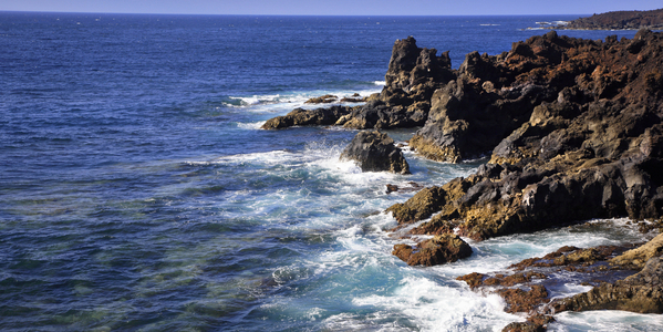 Rocky west coast, Fuerteventura island (photo)