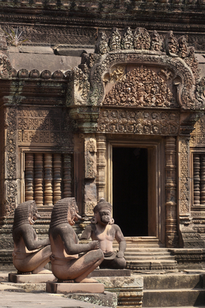 Pink stone carving, Banteay Srei Hindu temple, Angkor site, Cambodia (photo)