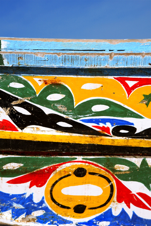 Senegal, pirogue decor in Kayar (photo)