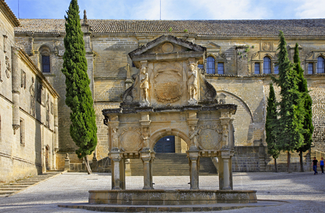 Spain - Andalusia - city of Baeza - Plaza Sant Maria et la fontaine decoree de cariatides et atlantes, artwork by Gines Martinez (1564)