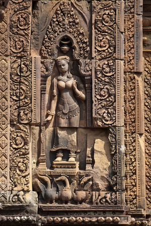 Bas relief, Banteay Srei Hindu temple, Angkor site, Cambodia (photo)