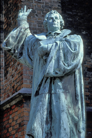 Statue of Martin Luther, Hanover, Lower Saxony, Germany (photo)