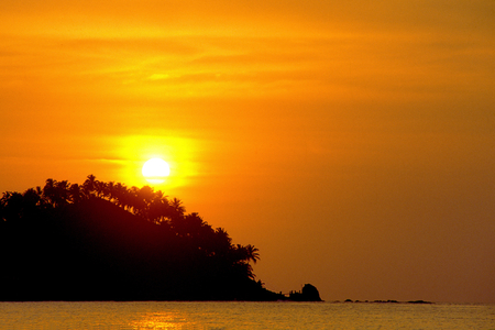 Panama, Caribbean coast, sunset (photo)