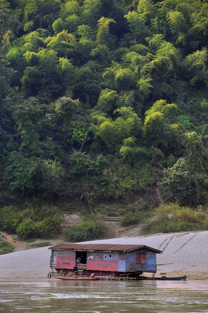 Laos, Northern Province, Mekong River, lake habitat (photo)