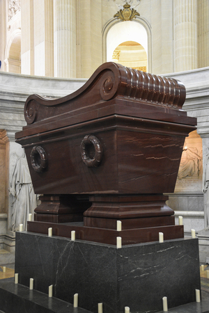 Invalides/Tomb of Napoleon Bonaparte/Quartzite/Paris VII